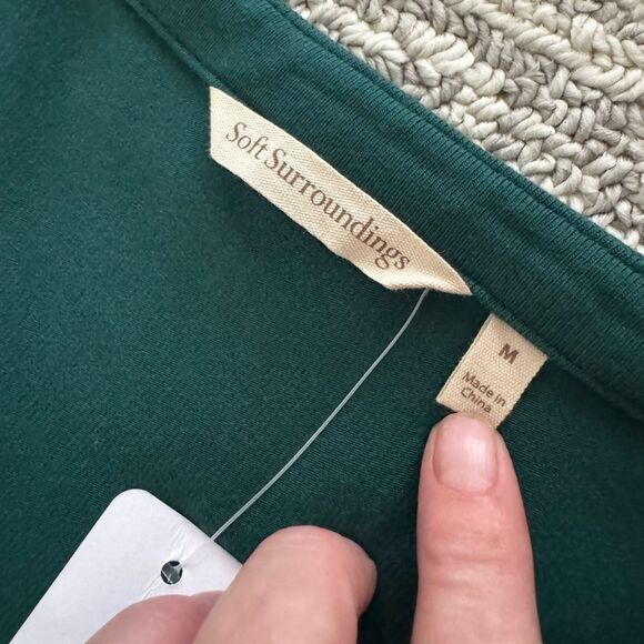 Soft Surroundings Women's Marla Dress Jewel
NWT Size Medium - Picture 9 of 9